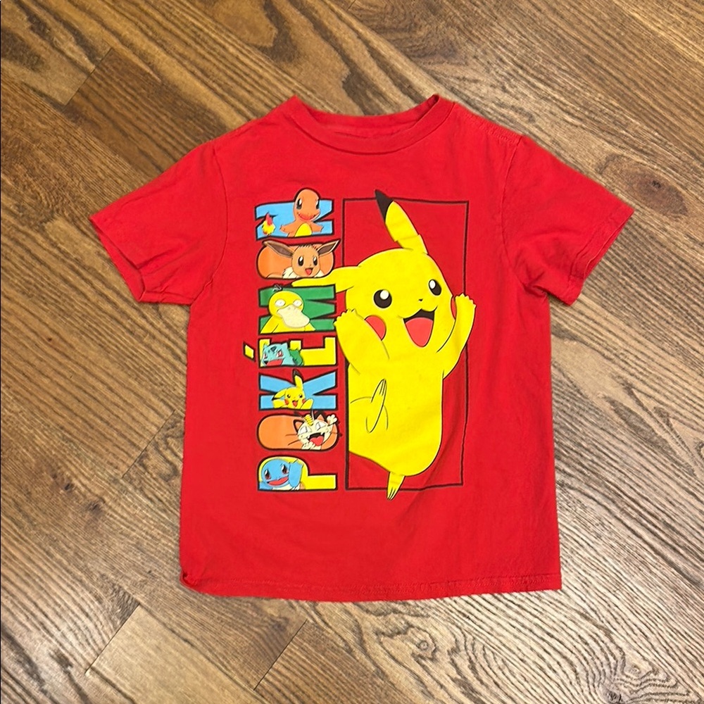 GUC Pokémon Tee; Size S